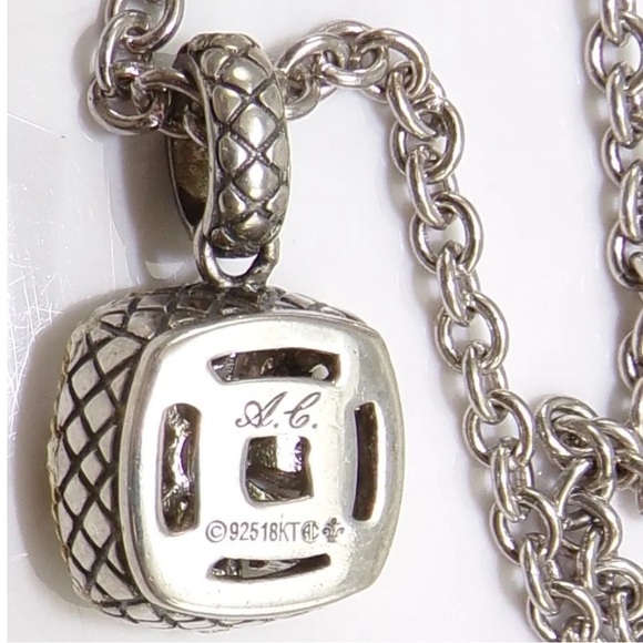 Andrea Candela Flower Pendant Necklace - Picture 4 of 4